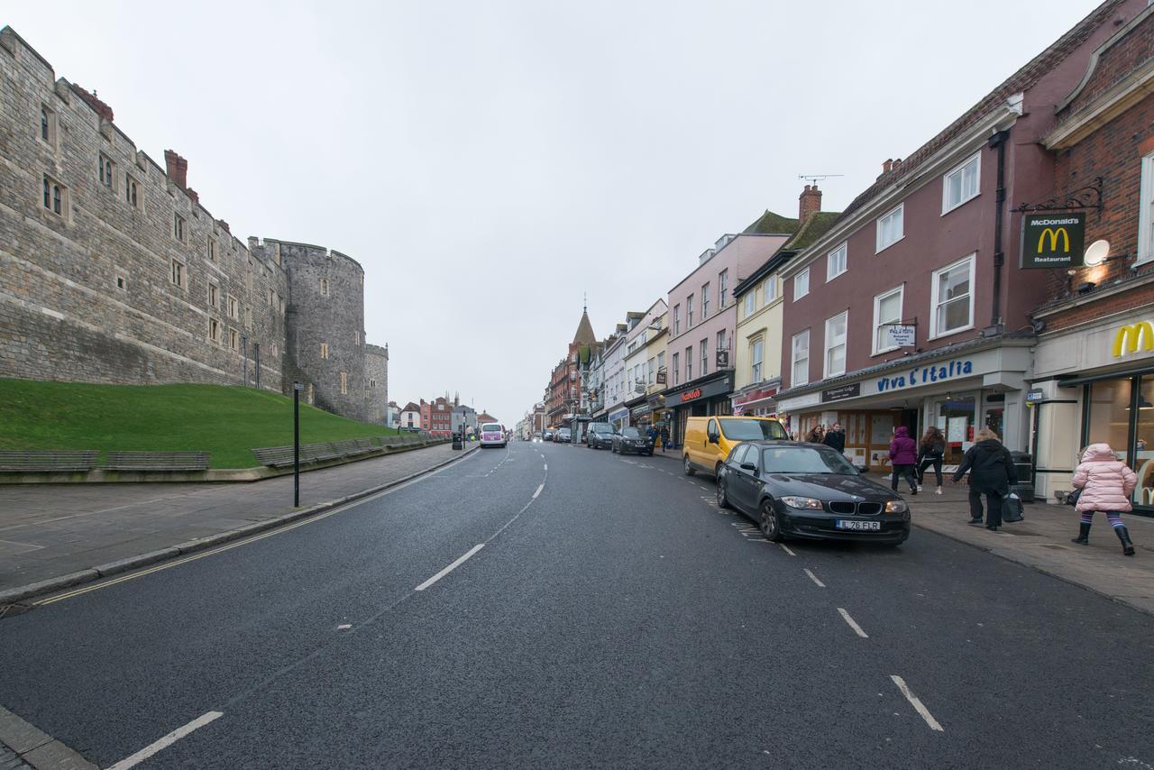 Central Windsor Apartment Facing The Castle Luaran gambar